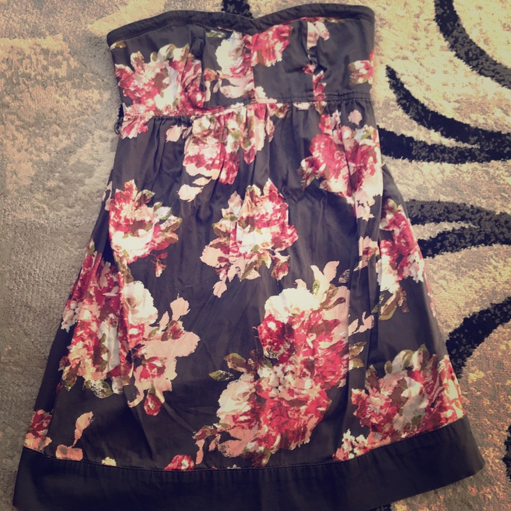 Strapless Maternity Dress